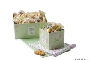 Scatola biscotti al burro assortiti conf. 200 pz Scatola biscotti al burro assortiti conf. 200 pz