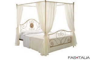 Letto matrimoniale a baldacchino in ferro classico Letto matrimoniale a baldacchino in ferro classico